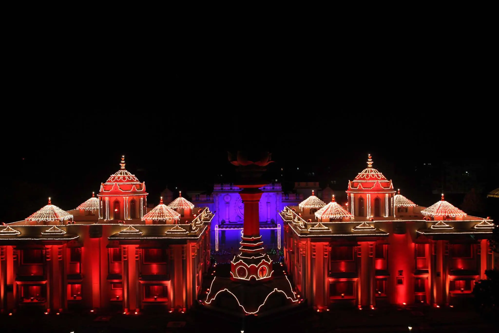 Prasanthi Mandir illuminated at night, Prasanthi Nilayam